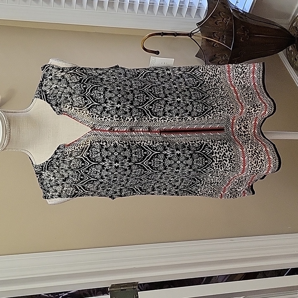 Liz Claiborne black white print top red trim sleeveless with black tank Sm New…